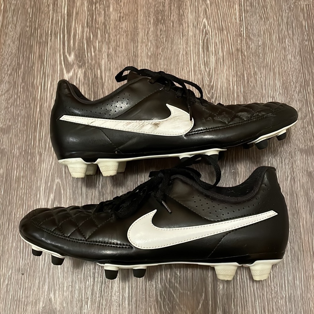 Nike Soccer Tiempo Cleats Black Women's